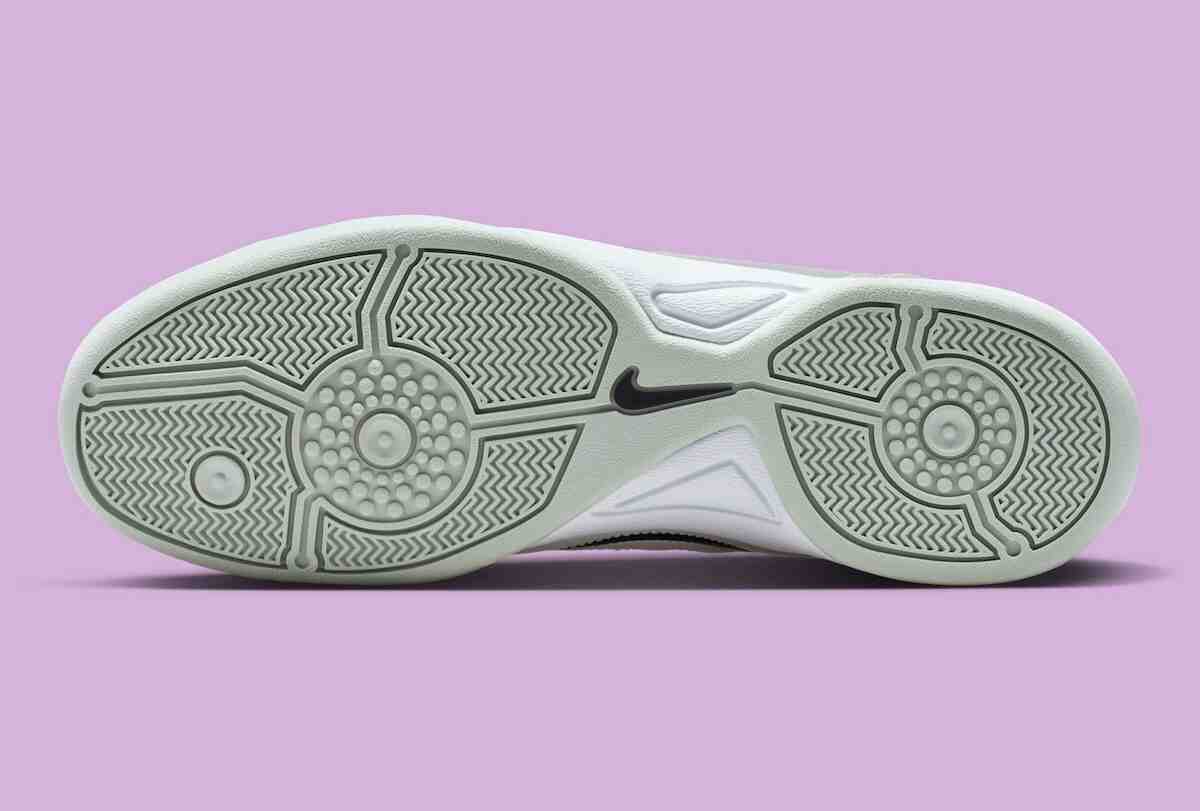 Nike Total 90 III, Nike Total 90, Nike - 耐克 Total 90 III "五彩 "增添未來主義光芒