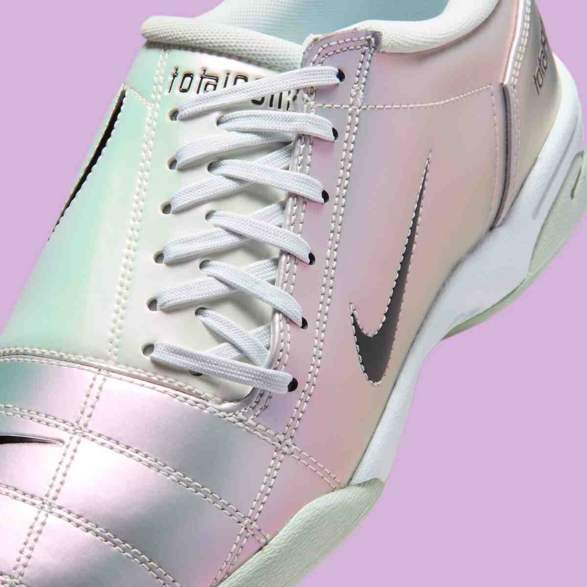 Nike Total 90 III, Nike Total 90, Nike - 耐克 Total 90 III "五彩 "增添未來主義光芒