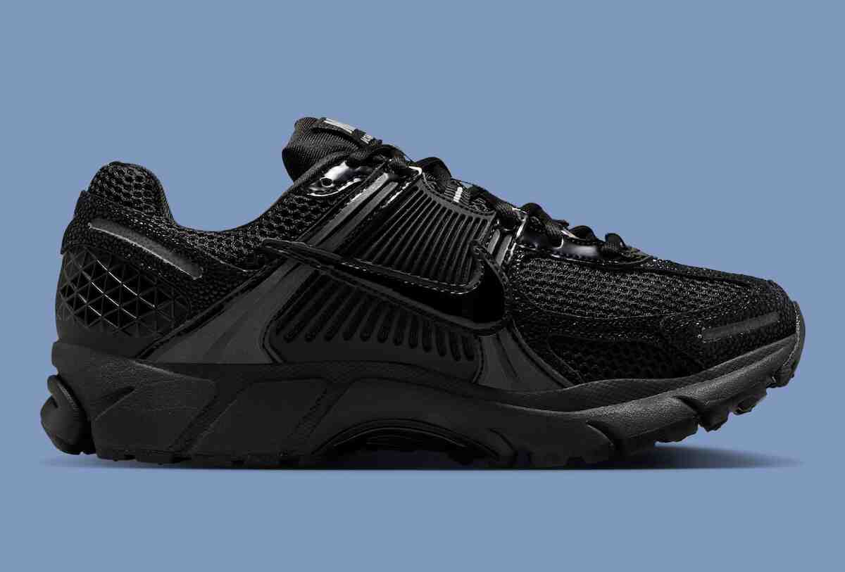耐克 Vomero 5 黑色漆皮款亮相 Nike Vomero Plus, Nike - 耐克 Vomero 5 黑色漆皮款亮相