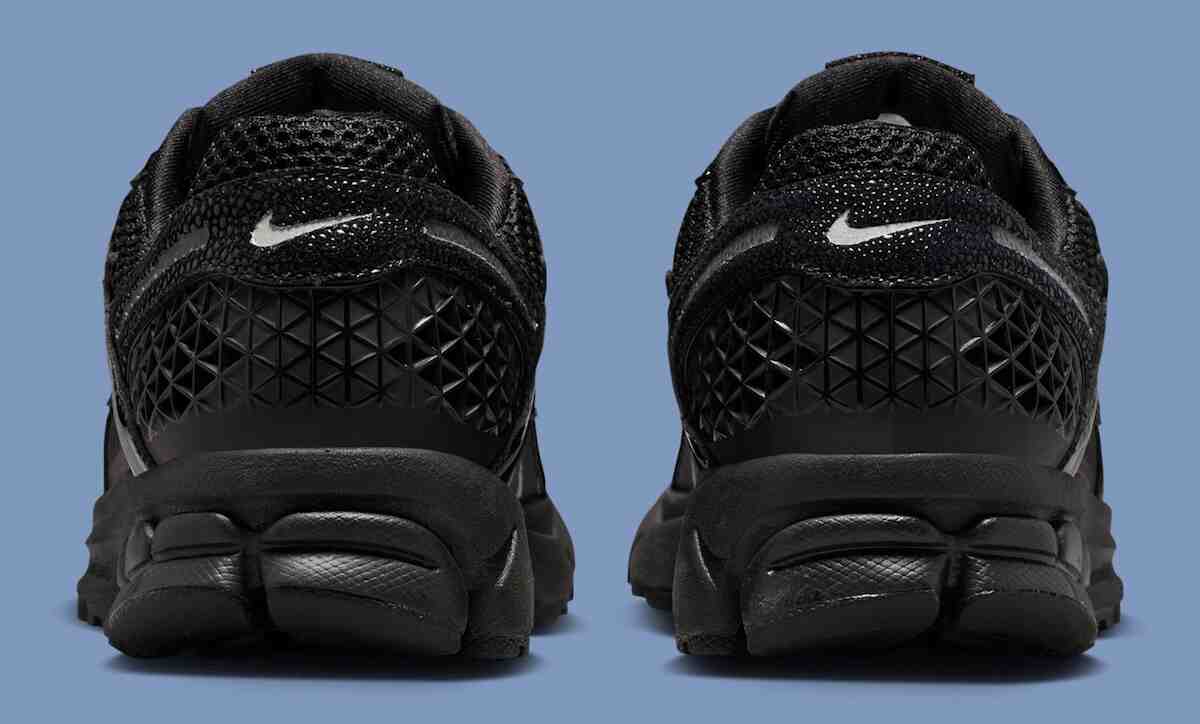 耐克 Vomero 5 黑色漆皮款亮相 Nike Vomero Plus, Nike - 耐克 Vomero 5 黑色漆皮款亮相