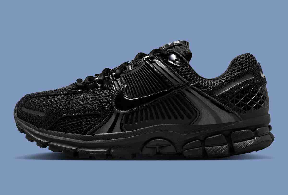 耐克 Vomero 5 黑色漆皮款亮相 Nike Vomero Plus, Nike - 耐克 Vomero 5 黑色漆皮款亮相