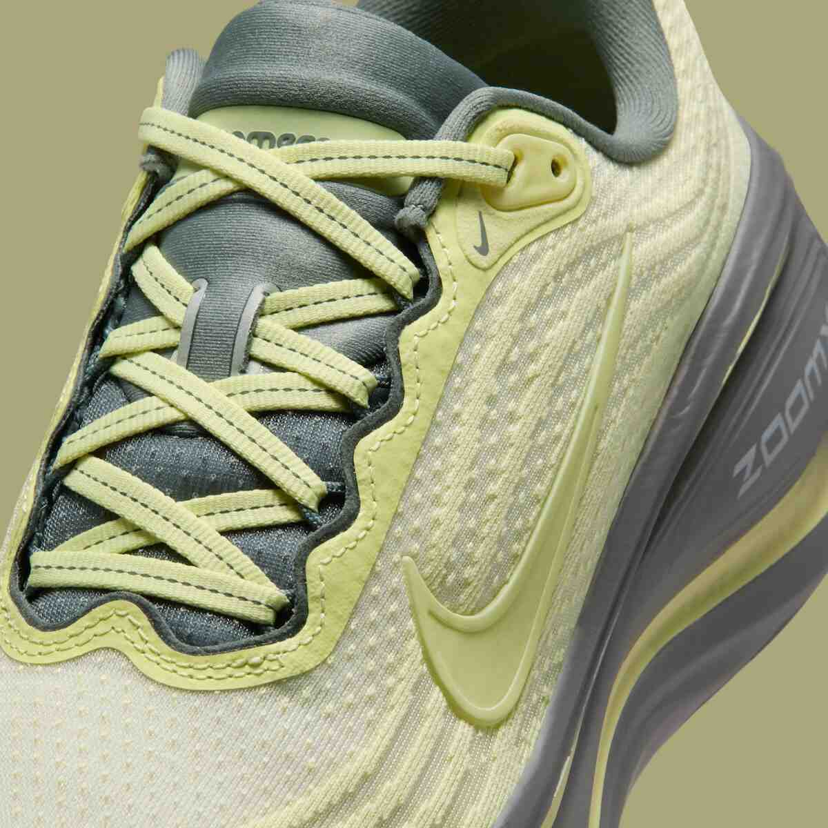 耐克 Vomero Plus "生命石灰 "閃耀宇宙風采 Nike Vomero Plus, Nike - 耐克 Vomero Plus "生命石灰 "閃耀宇宙風采