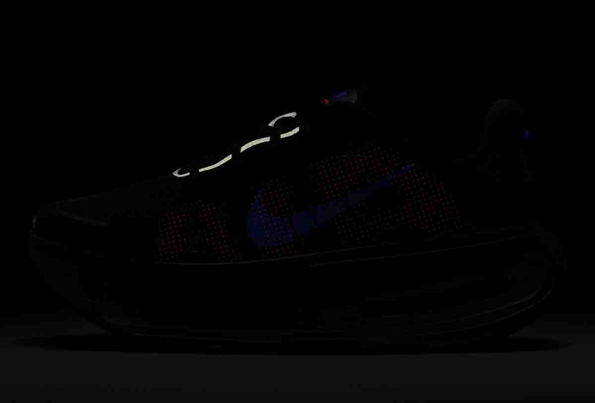 耐克 Vomero Premium "黑色/藍寶石色 "2026 年 1 月發佈 Nike Vomero Premium, Nike - 耐克 Vomero Premium "黑色/藍寶石色 "2026 年 1 月發佈