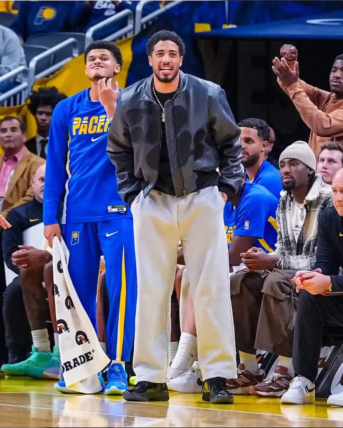 Tyrese Haliburton, PUMA Hali 1, Puma - 泰瑞斯-哈利伯頓首次亮相 PUMA Hali 1 "黑色專利 "鞋款