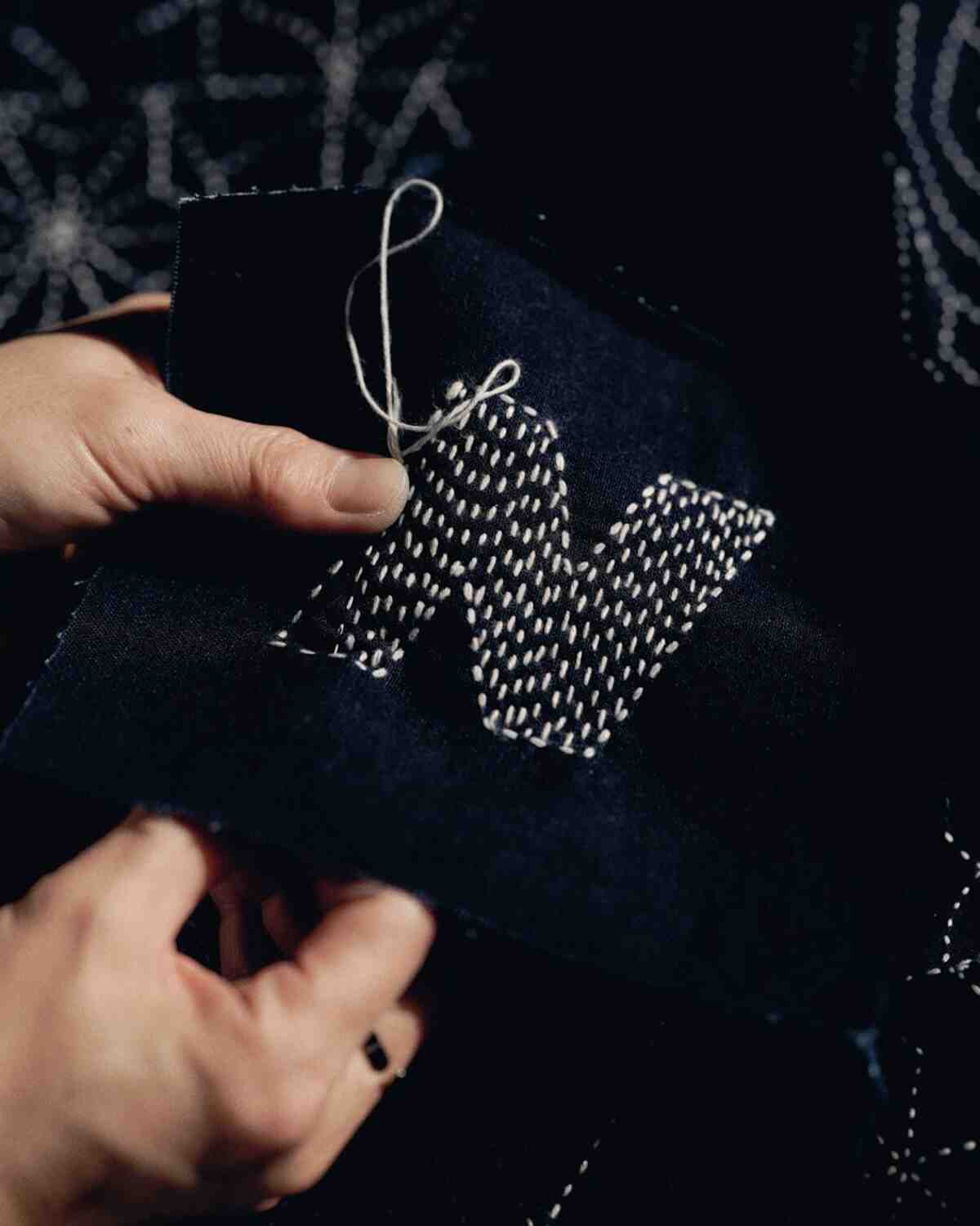 New Balance 1300, New Balance - Sashiko Gals x New Balance 1300 JP 為慈善事業帶來天價商品