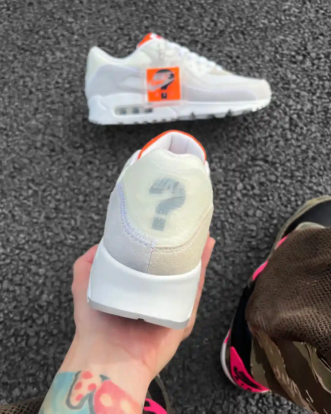 Size?, Nike Air Max 95, Nike Air Max 90, Nike - 尺寸？x 耐克 Air Max 90 "白色/軟珍珠色 "於 2025 年 12 月發佈