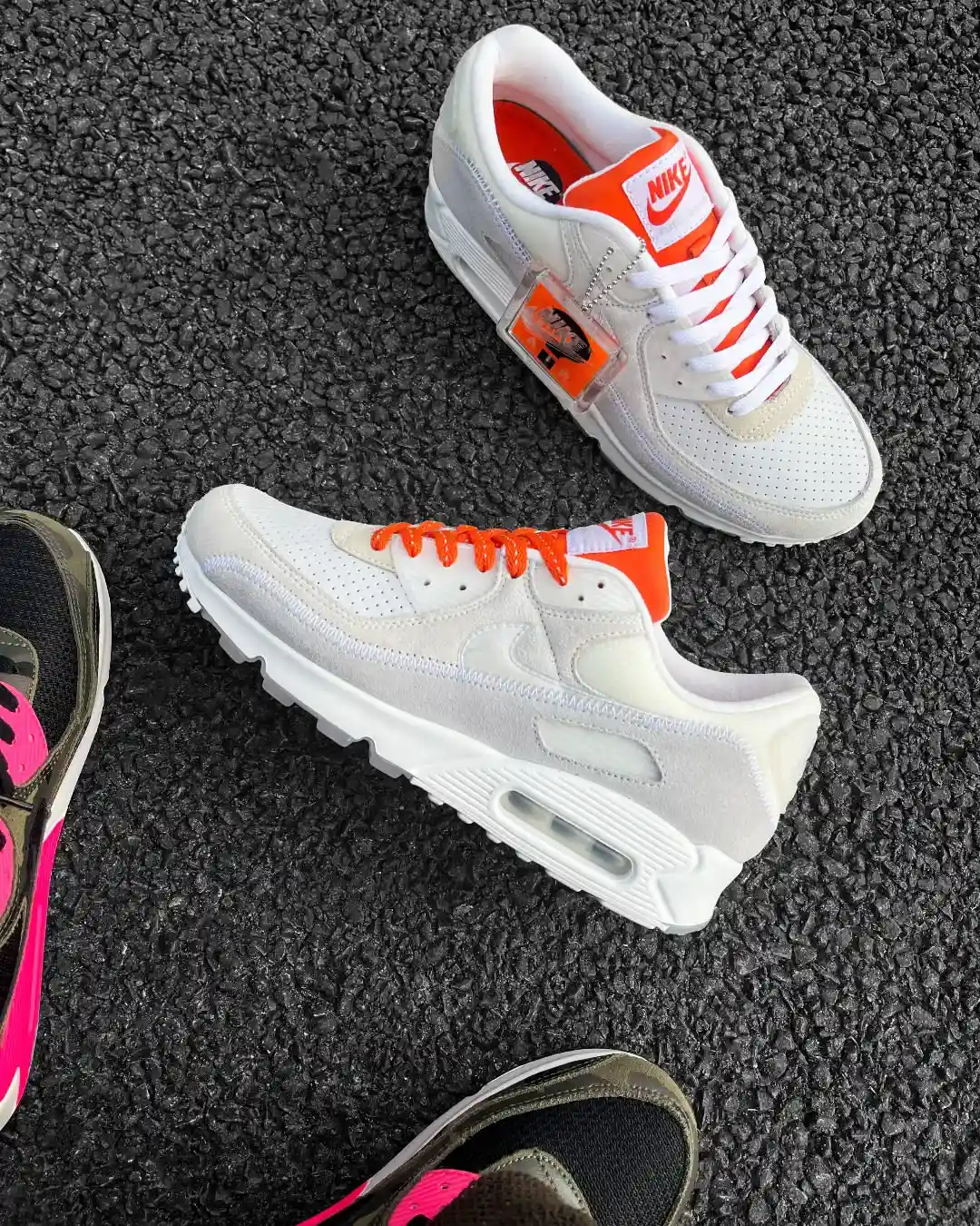 Size?, Nike Air Max 95, Nike Air Max 90, Nike - 尺寸？x 耐克 Air Max 90 "白色/軟珍珠色 "於 2025 年 12 月發佈