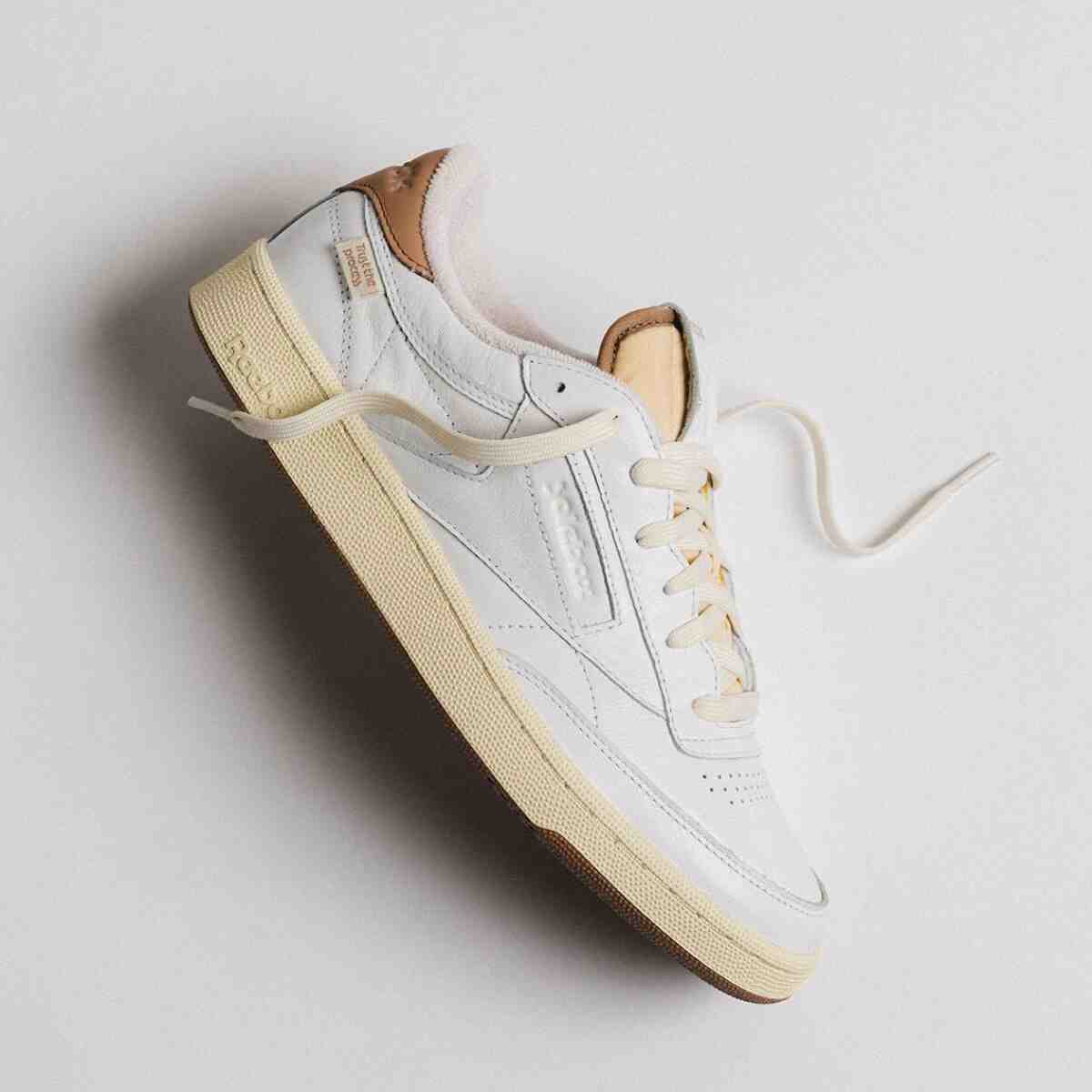 Solebox, Reebok Club C, Reebok - Solebox 為銳步 Club C 帶來溫暖、光亮的更新