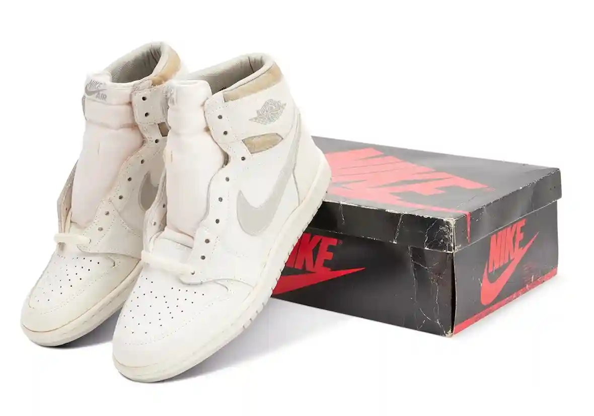 Air Jordan 1 Chicago, Air Jordan 1, Air Jordan - 米高-喬丹的真實 Air Jordan 1 "Shattered Backboard" 鞋將被拍賣