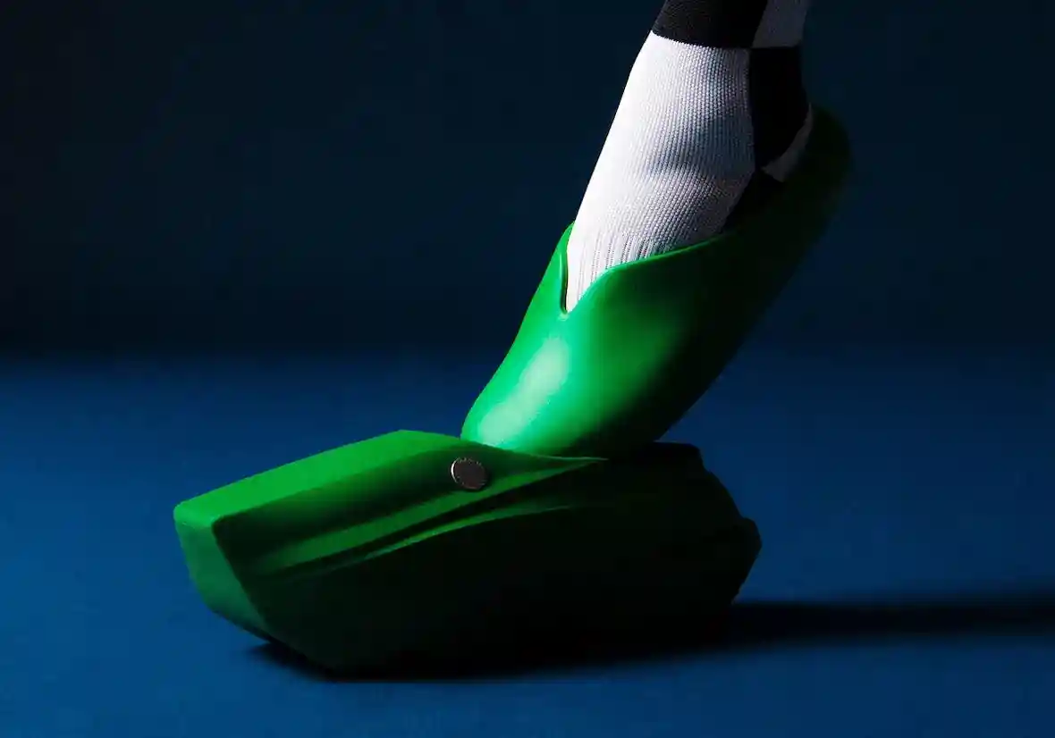 S.R. STUDIO x Vans 2025 年假日系列將鞋類推向雕塑領域 Vibram, Vans Authentic, Vans - S.R. STUDIO x Vans 2025 年假日系列將鞋類推向雕塑領域