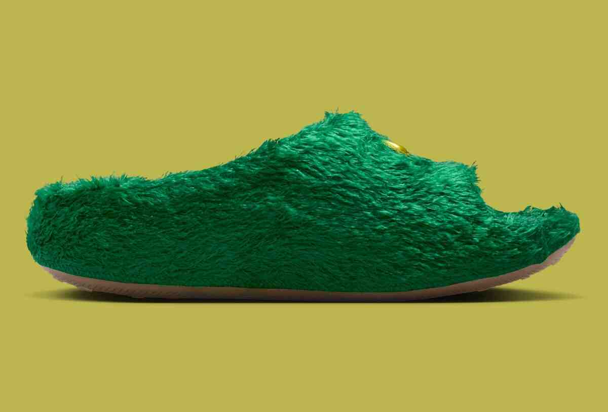 耐克 ReactX Rejuven8 "觸摸草坪 "拖鞋將備忘錄文化與舒適設計融為一體 Nike ReactX Rejuven8, Nike - 耐克 ReactX Rejuven8 "觸摸草坪 "拖鞋將備忘錄文化與舒適設計融為一體