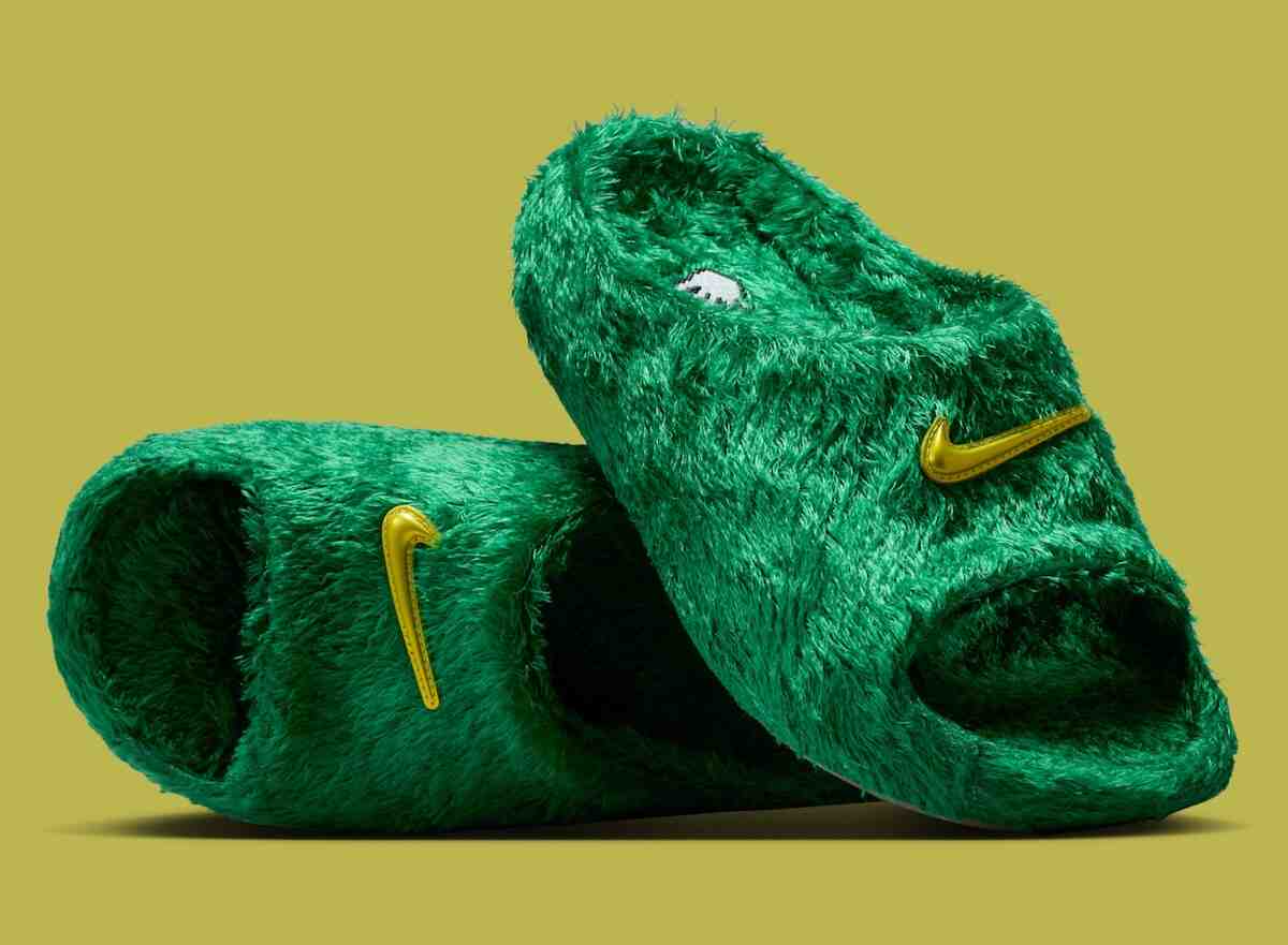 耐克 ReactX Rejuven8 "觸摸草坪 "拖鞋將備忘錄文化與舒適設計融為一體 Nike ReactX Rejuven8, Nike - 耐克 ReactX Rejuven8 "觸摸草坪 "拖鞋將備忘錄文化與舒適設計融為一體