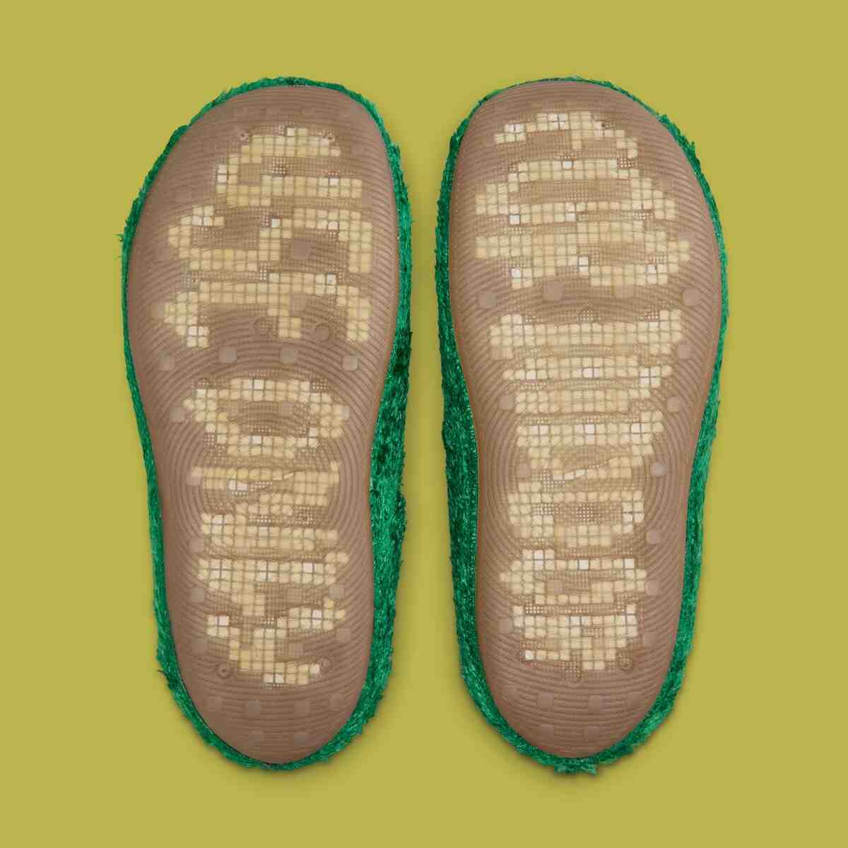 耐克 ReactX Rejuven8 "觸摸草坪 "拖鞋將備忘錄文化與舒適設計融為一體 Nike ReactX Rejuven8, Nike - 耐克 ReactX Rejuven8 "觸摸草坪 "拖鞋將備忘錄文化與舒適設計融為一體