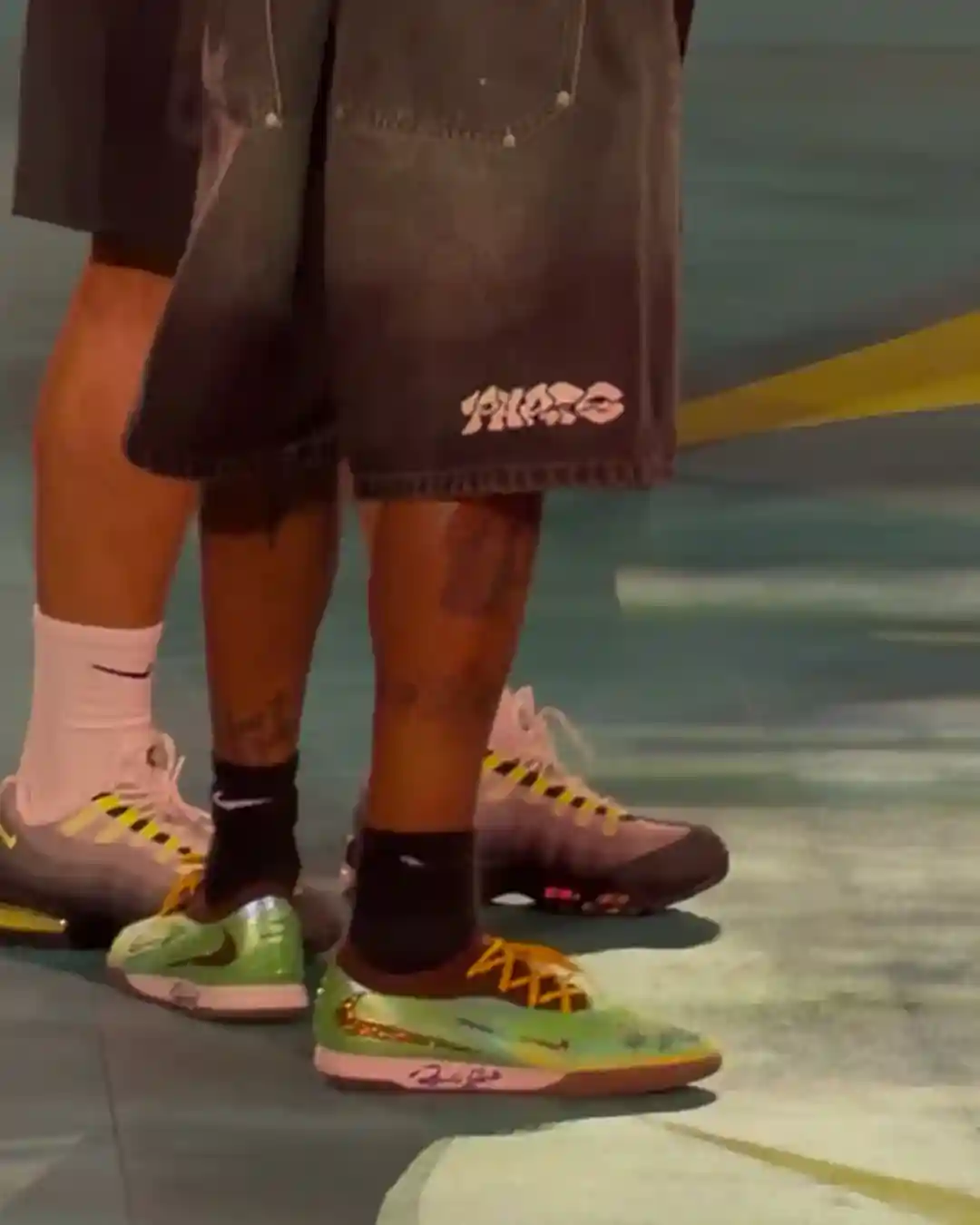 Travis Scott, Nike - 特拉維斯-斯科特在邁阿密 TOMA El Juego 首次亮相耐克足球鞋