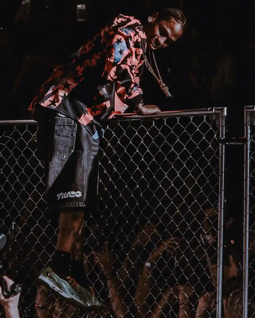 Travis Scott, Nike - 特拉維斯-斯科特在邁阿密 TOMA El Juego 首次亮相耐克足球鞋