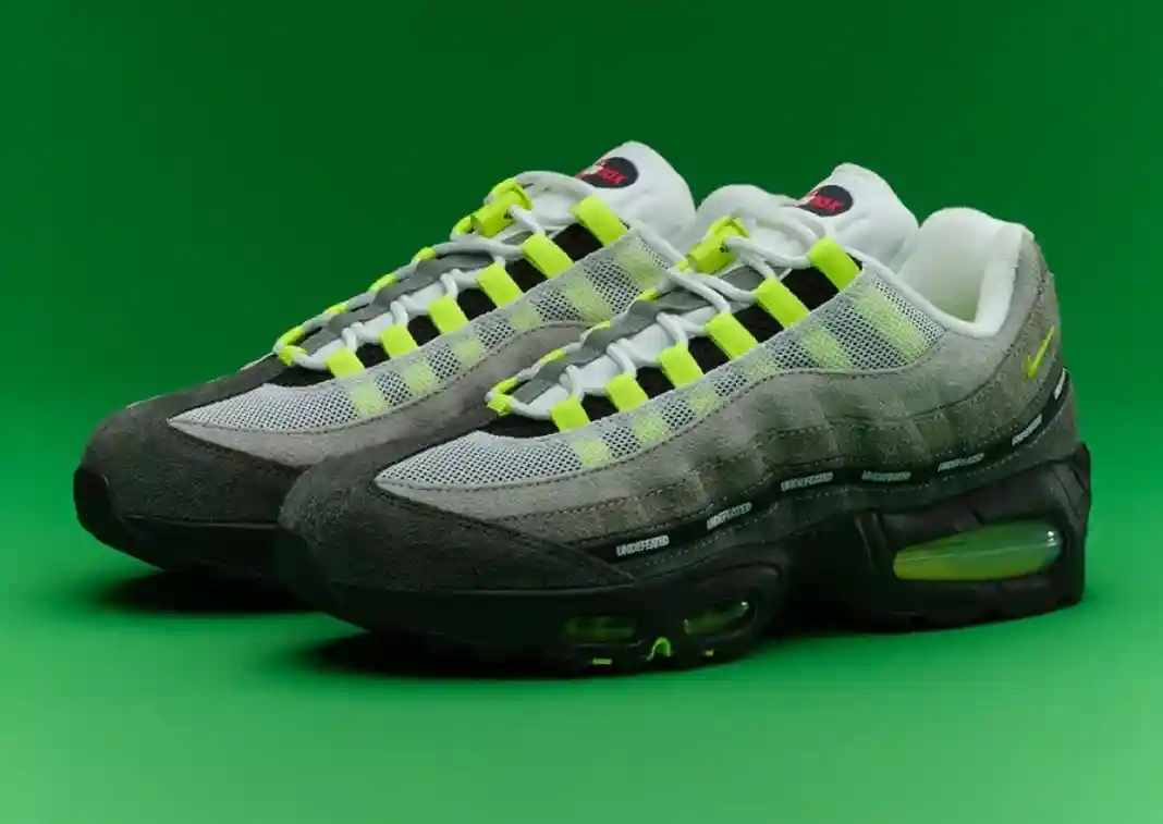 Undefeated, Nike Air Max 95, Nike - UNDEFEATED x Nike Air Max 95 "霓虹燈 "紐約獨家發售