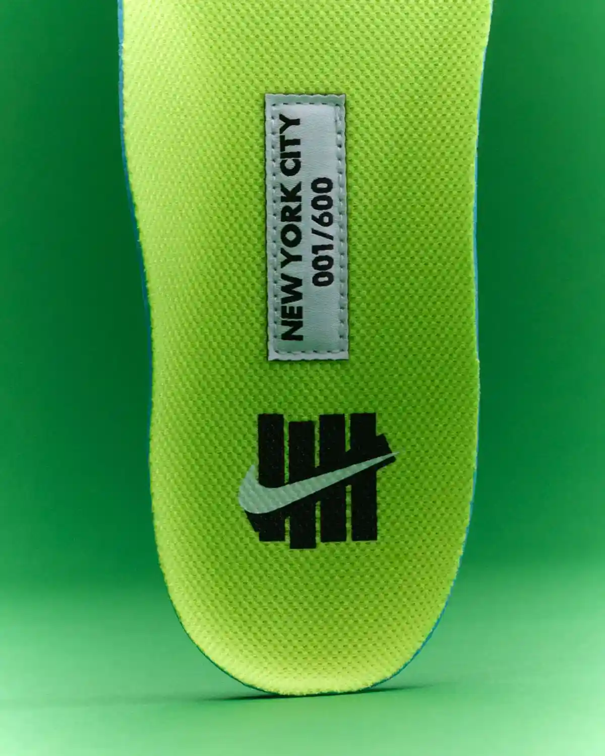 UNDEFEATED x Nike Air Max 95 "霓虹燈 "紐約獨家發售 Undefeated, Nike Air Max 95, Nike - UNDEFEATED x Nike Air Max 95 "霓虹燈 "紐約獨家發售