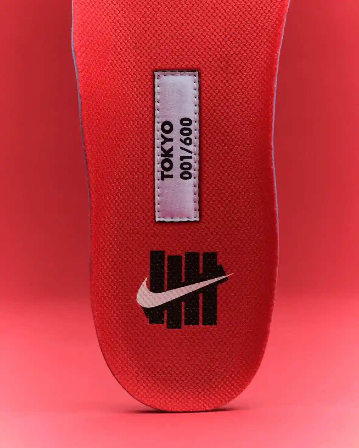 UNDEFEATED x Nike Air Max 95 "火紅色 "東京獨家發售 Undefeated, Nike Air Max 95, Nike - UNDEFEATED x Nike Air Max 95 "火紅色 "東京獨家發售