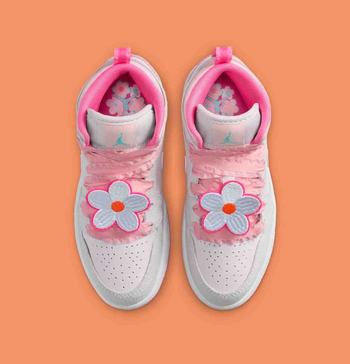 Air Jordan 1 Mid GS "Pink Bloom" 帶來春花活力 Air Jordan 1 Mid, Air Jordan 1, Air Jordan - Air Jordan 1 Mid GS "Pink Bloom" 帶來春花活力