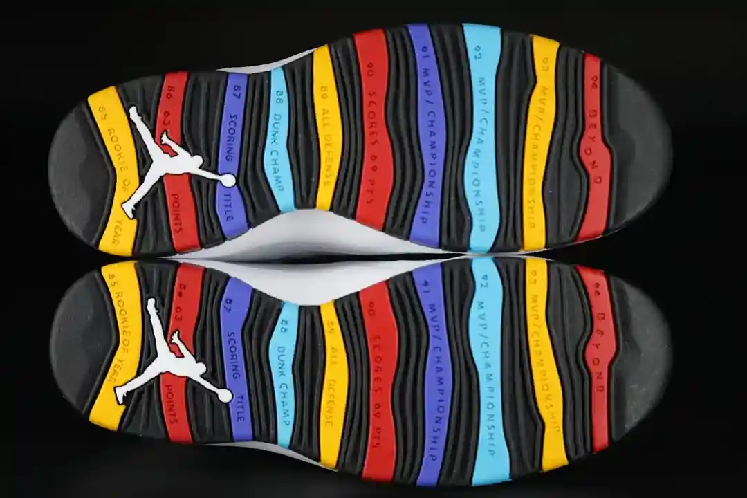 Air Jordan 10 "馬丁 "樣品揭示了一種罕見的情景喜劇靈感設計 Air Jordan 10, Air Jordan 1, Air Jordan - Air Jordan 10 "馬丁 "樣品揭示了一種罕見的情景喜劇靈感設計