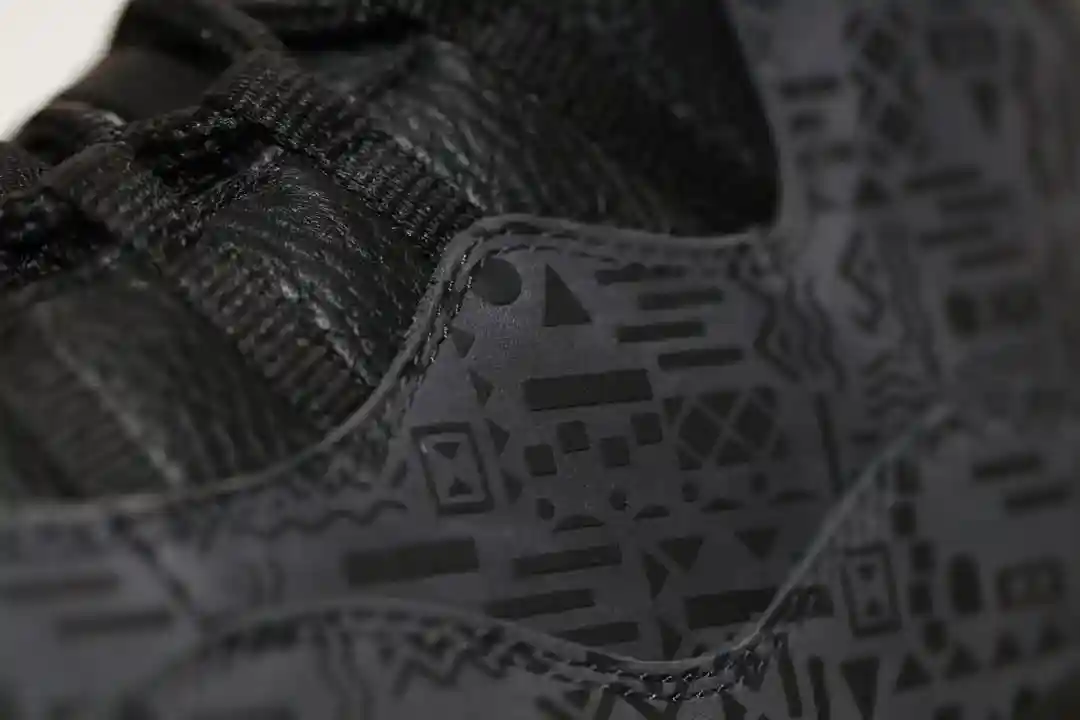 Air Jordan 10 "馬丁 "樣品揭示了一種罕見的情景喜劇靈感設計 Air Jordan 10, Air Jordan 1, Air Jordan - Air Jordan 10 "馬丁 "樣品揭示了一種罕見的情景喜劇靈感設計