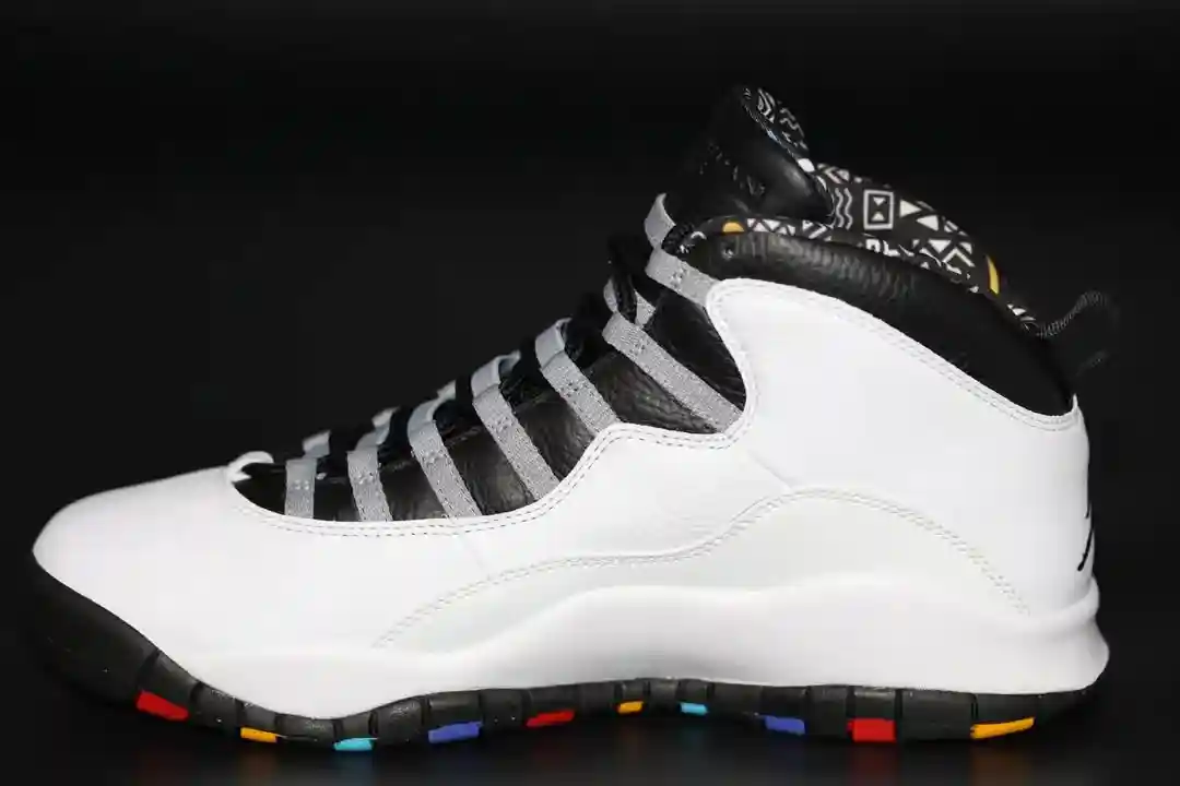 Air Jordan 10 "馬丁 "樣品揭示了一種罕見的情景喜劇靈感設計 Air Jordan 10, Air Jordan 1, Air Jordan - Air Jordan 10 "馬丁 "樣品揭示了一種罕見的情景喜劇靈感設計