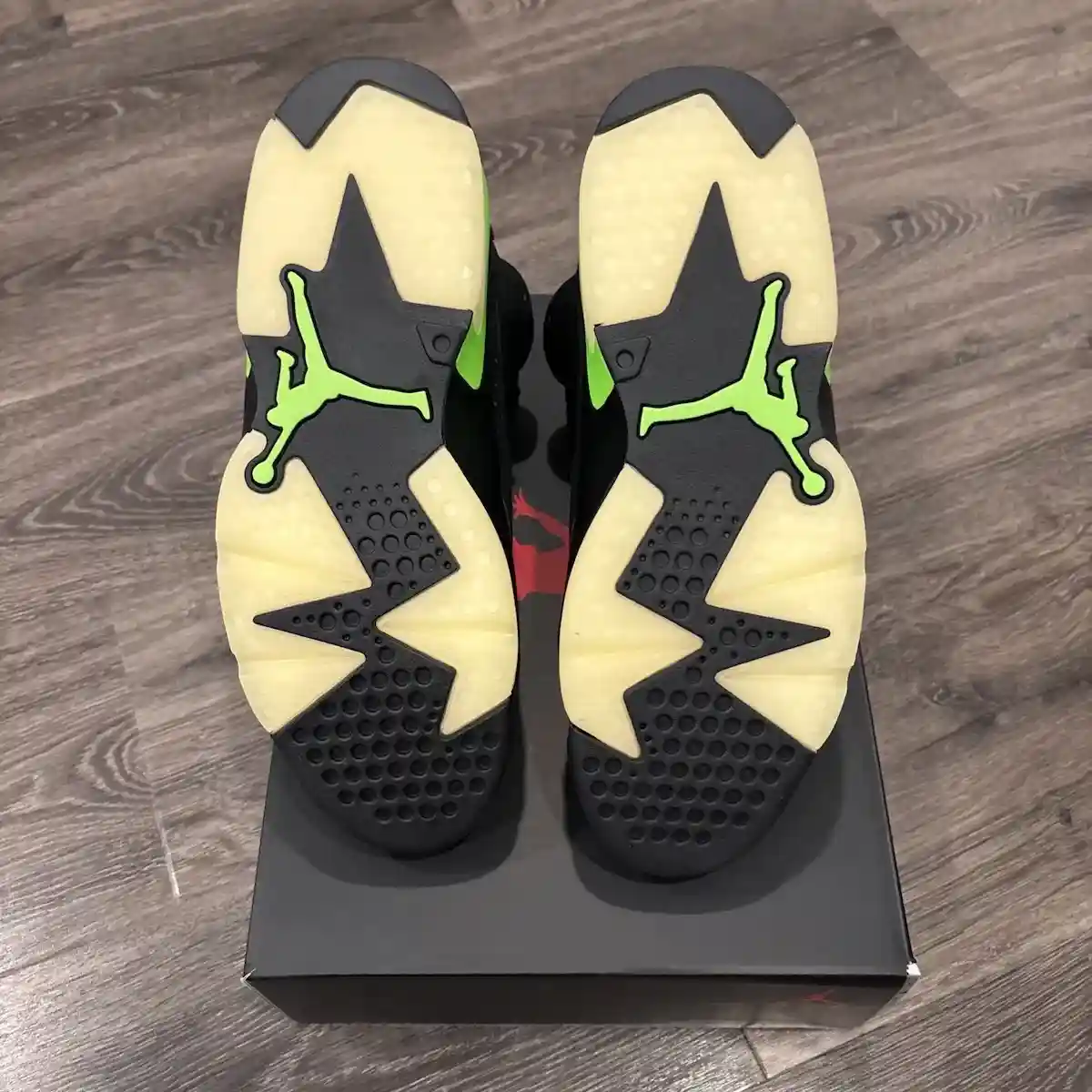Sneaker Talk:喬丹 6 "電光綠 Sneaker Talk, Air Jordan 6 Electric Green, Air Jordan 6 - Sneaker Talk:喬丹 6 "電光綠