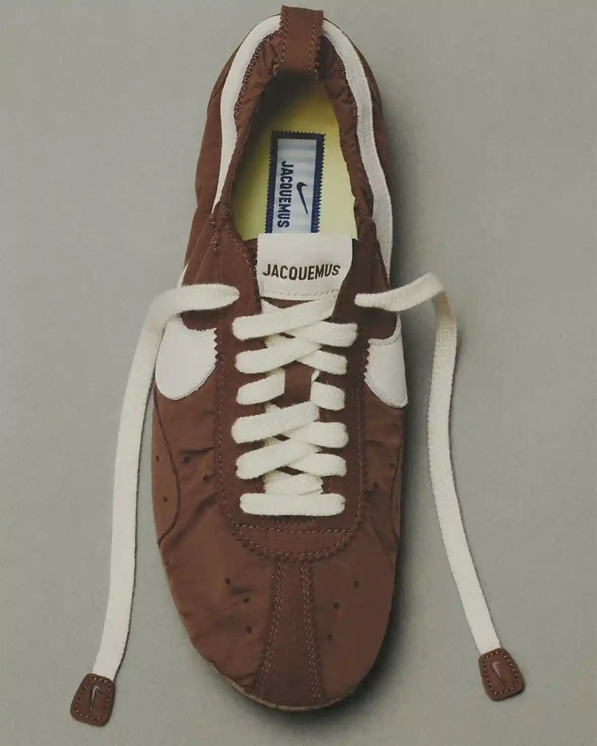 Jacquemus x Nike 月亮鞋 3 月 9 日發佈 Nike Moon Shoe, Nike, Jacquemus - Jacquemus x Nike 月亮鞋 3 月 9 日發佈