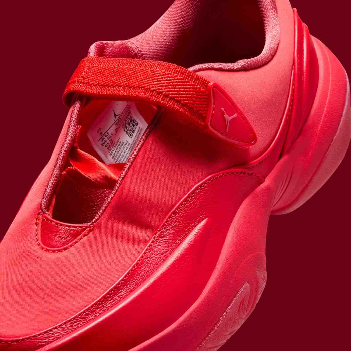 Nike, Jordan Pointe, Air Jordan - 喬丹 Pointe "智利紅 "現已上市（2026 年 3 月）