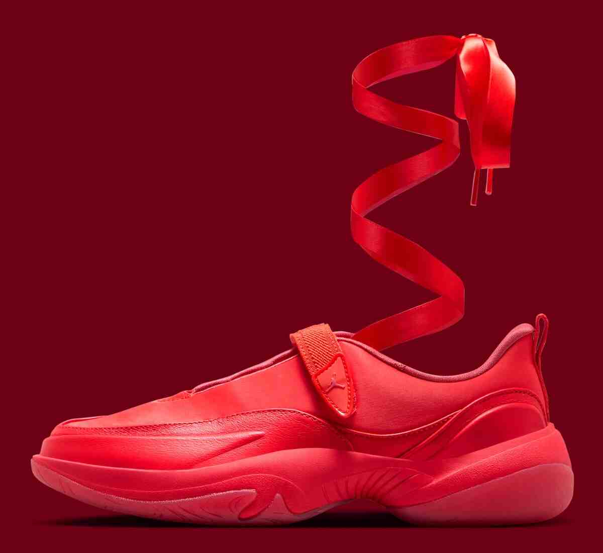 Nike, Jordan Pointe, Air Jordan - 喬丹 Pointe "智利紅 "現已上市（2026 年 3 月）