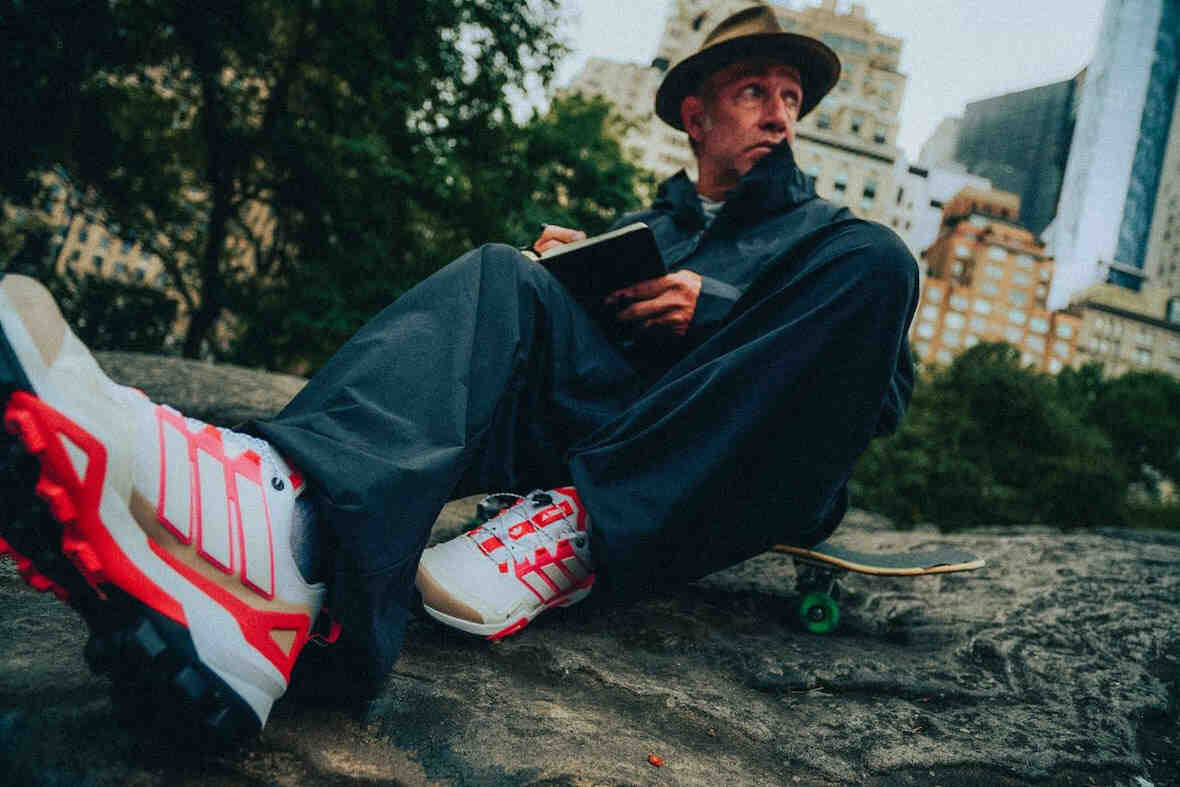 Mark Gonzales, adidas Terrex, adidas - 馬克-岡薩雷斯的塗鴉宇宙登陸阿迪達斯 TERREX Skychaser GTX