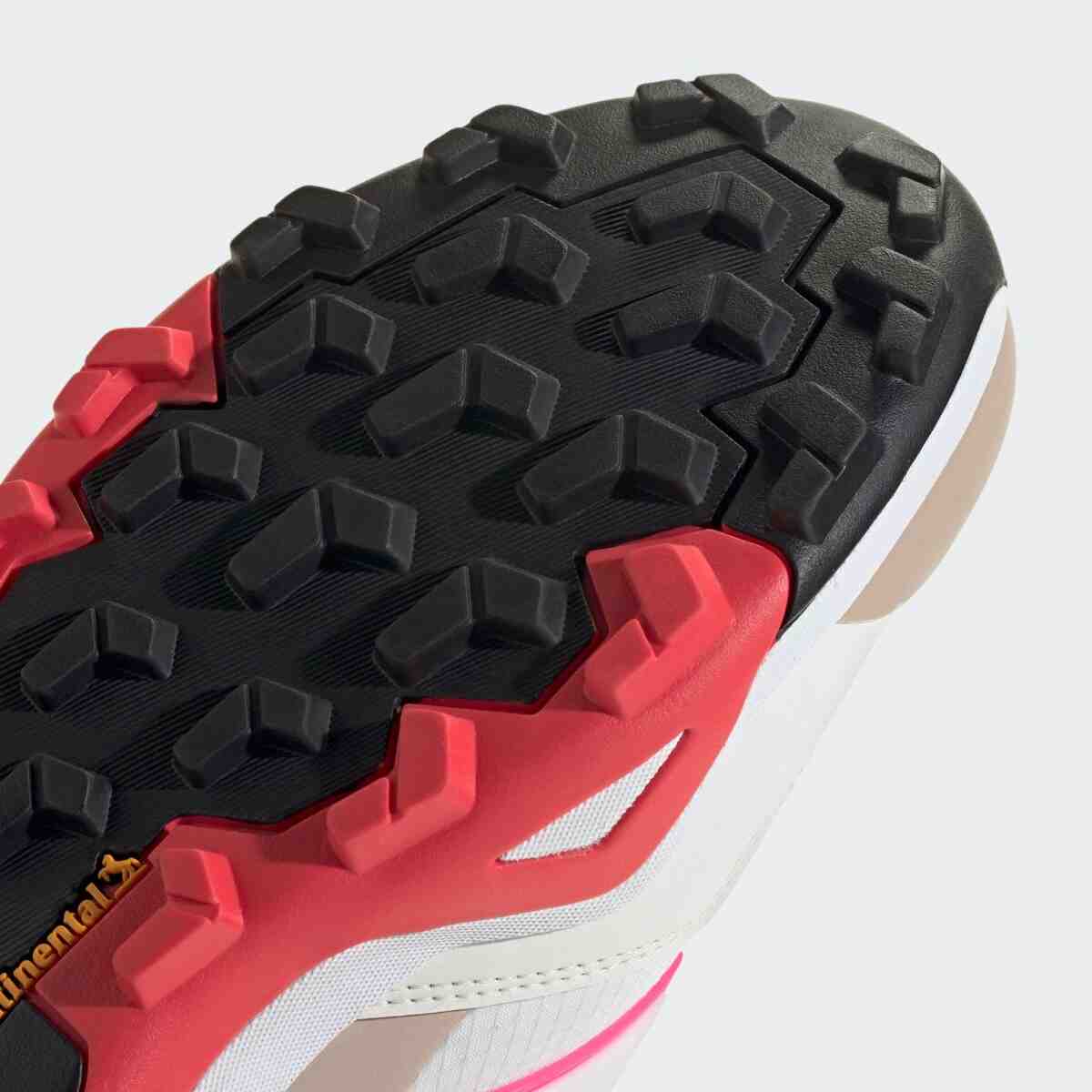 Mark Gonzales, adidas Terrex, adidas - 馬克-岡薩雷斯的塗鴉宇宙登陸阿迪達斯 TERREX Skychaser GTX
