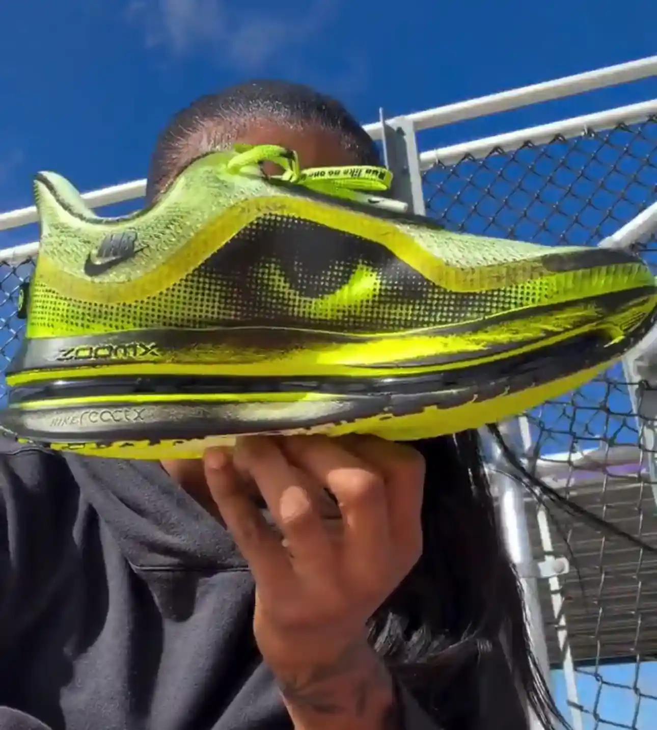 Nike Pegasus Premium, Nike - Sha'Carri Richardson 首次亮相 Melitta Baumeister x Nike Pegasus Premium "Volt "鞋款