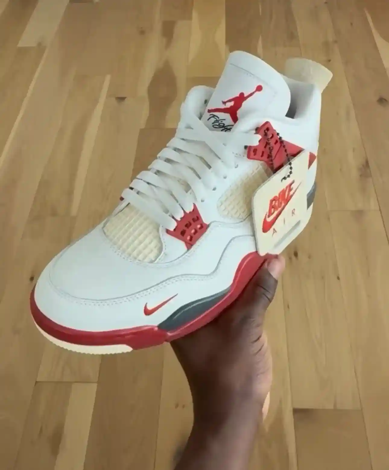 奈傑爾-希爾維斯特 x Air Jordan 4 "一磚一瓦 "亮相 Nigel Sylvester, Air Jordan 4, Air Jordan - 奈傑爾-希爾維斯特 x Air Jordan 4 "一磚一瓦 "亮相