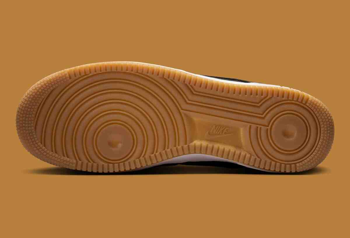 耐克 Air Force 1 Low "黑色帆布 "配膠褐色鞋底 Nike Air Force 1 Low, Nike Air Force 1, Nike - 耐克 Air Force 1 Low "黑色帆布 "配膠褐色鞋底