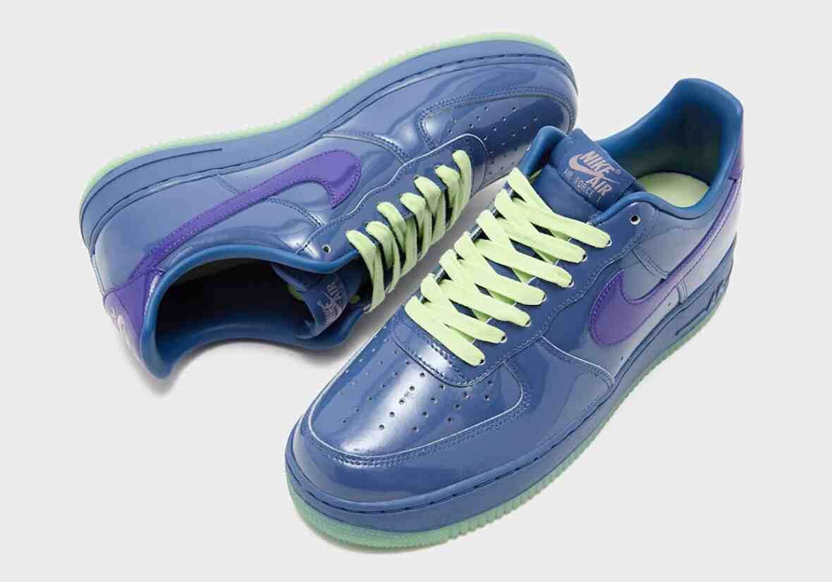 Nike Air Force 1 Low, Nike Air Force 1, Nike, Footpatrol - 藍色漆皮包裹的耐克 Air Force 1 Low