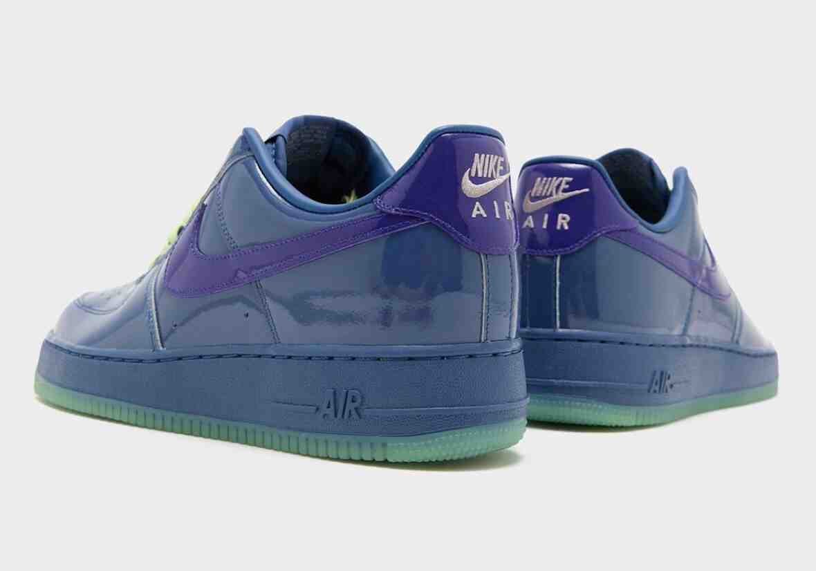 Nike Air Force 1 Low, Nike Air Force 1, Nike, Footpatrol - 藍色漆皮包裹的耐克 Air Force 1 Low