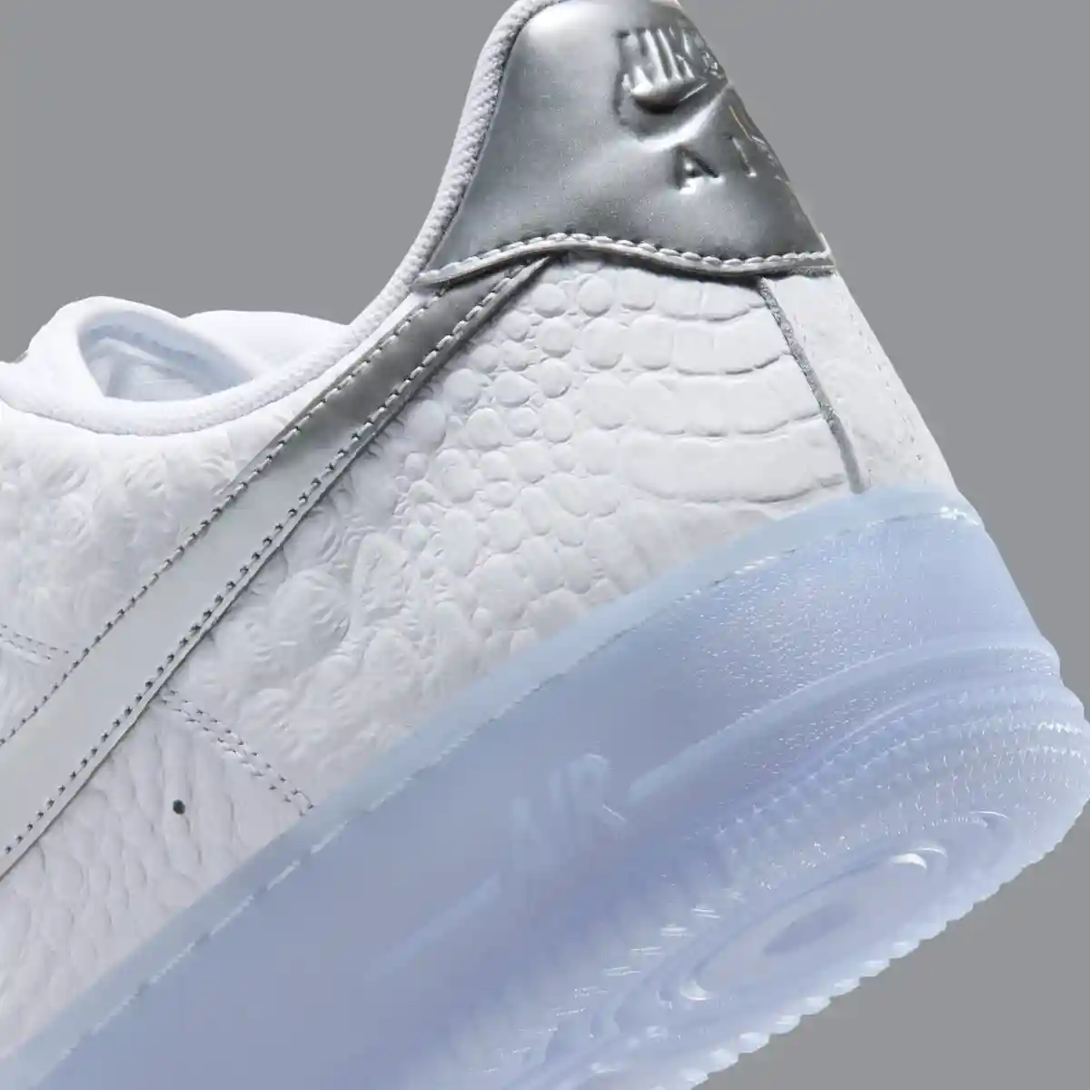 耐克 Air Force 1 Low "白色鱷魚皮 "3 月 20 日發佈 Nike Air Force 1 Low, Nike Air Force 1, Nike - 耐克 Air Force 1 Low "白色鱷魚皮 "3 月 20 日發佈