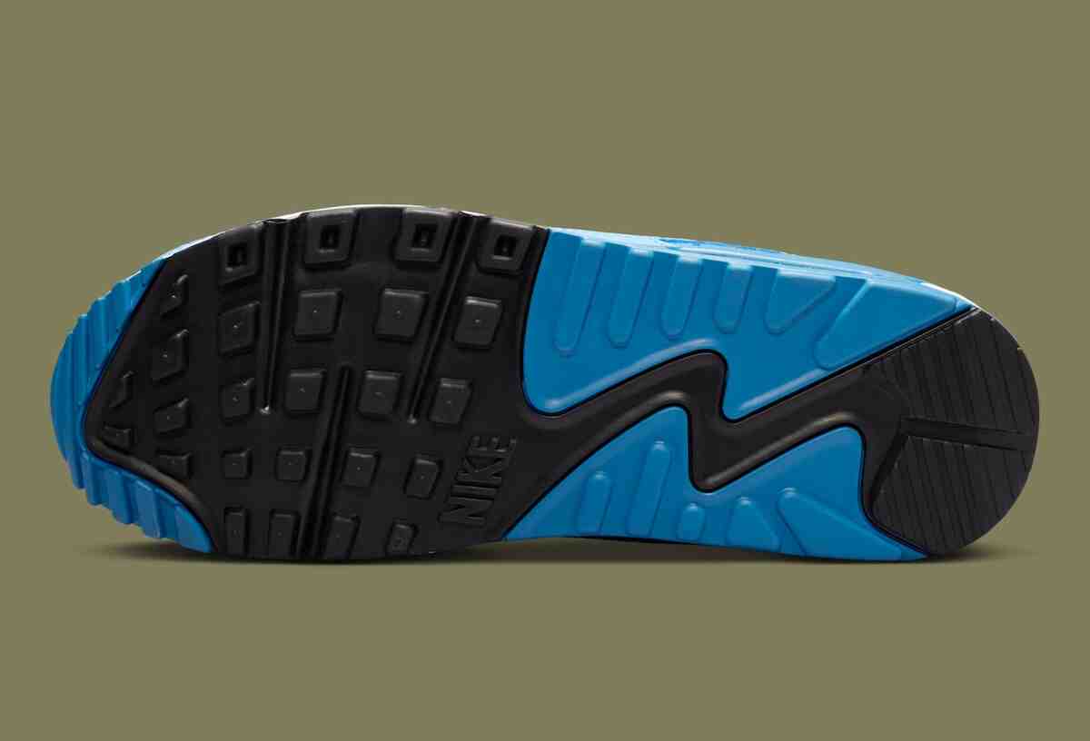 大學藍更新了這款耐克 Air Max 90 女裝鞋款 Nike Air Max 90, Nike - 大學藍更新了這款耐克 Air Max 90 女裝鞋款