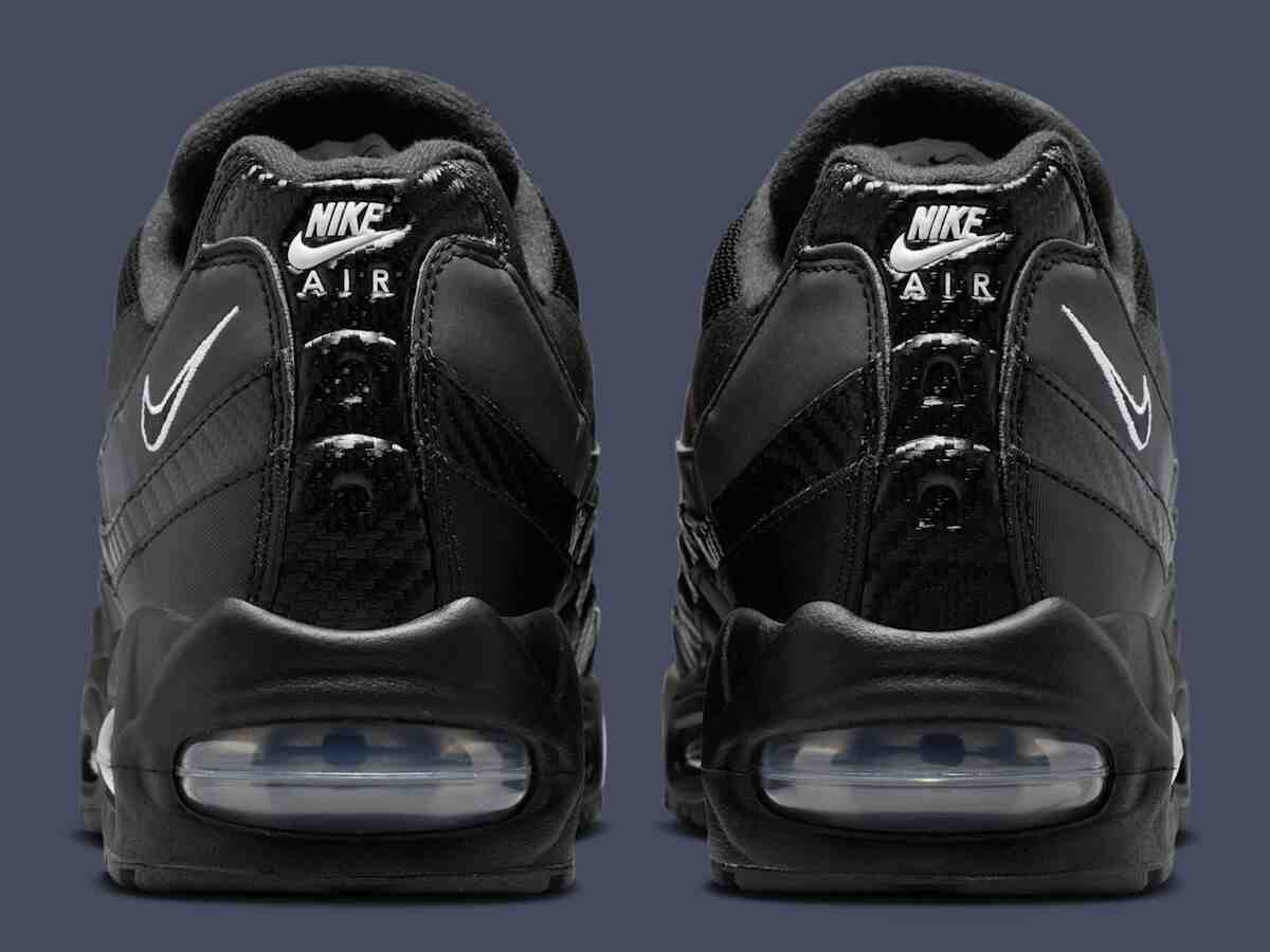 耐克 Air Max 95 "黑色/金屬銀 "為 2026 年夏季提供隱形外觀 Nike Air Max 95, Nike Air Max, Nike, Air Max 95 - 耐克 Air Max 95 "黑色/金屬銀 "為 2026 年夏季提供隱形外觀