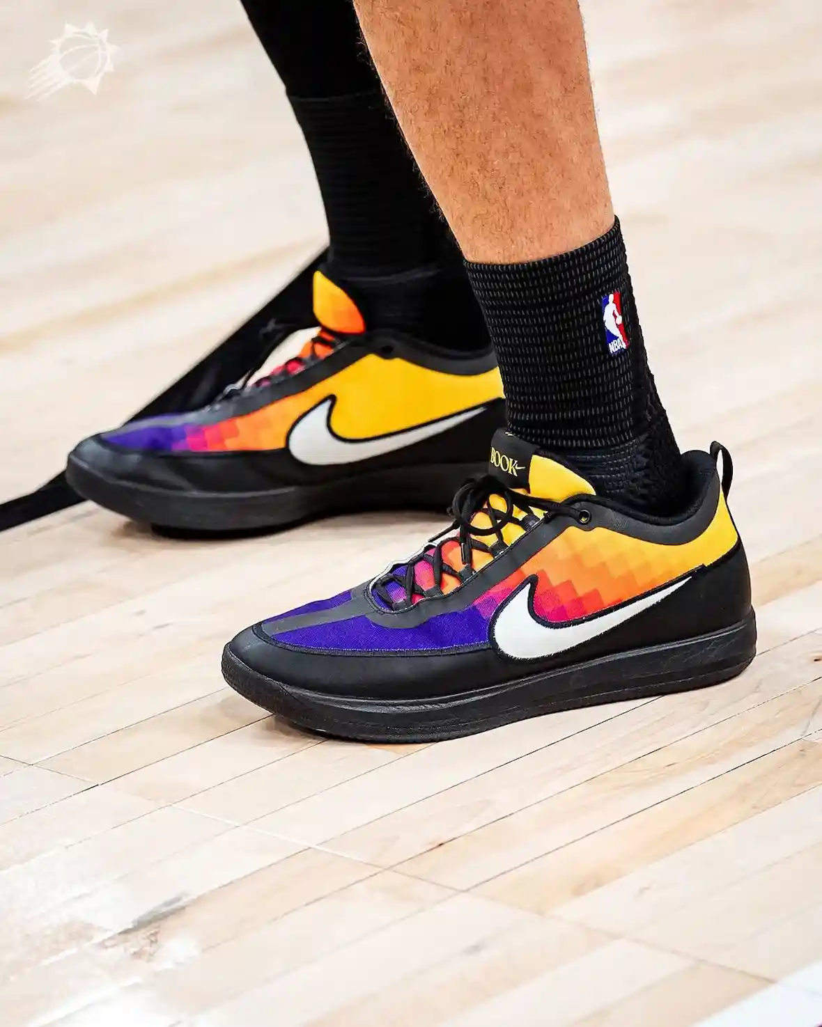 Nike Book 2, Nike, NBA, Devin Booker - 德文-布克亮相耐克圖書 2 "山谷 "體育版