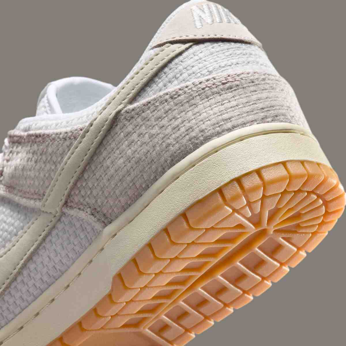 Nike Dunk Low, Nike - 耐克 Dunk Low "大麻 "系列發佈兩款簡潔機織配色