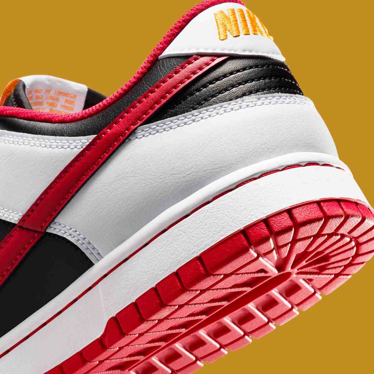耐克 Dunk Low 復古風 "黑色/大學紅 "將熟悉的色彩搭配帶回身邊 Nike Dunk Low, Nike - 耐克 Dunk Low 復古風 "黑色/大學紅 "將熟悉的色彩搭配帶回身邊