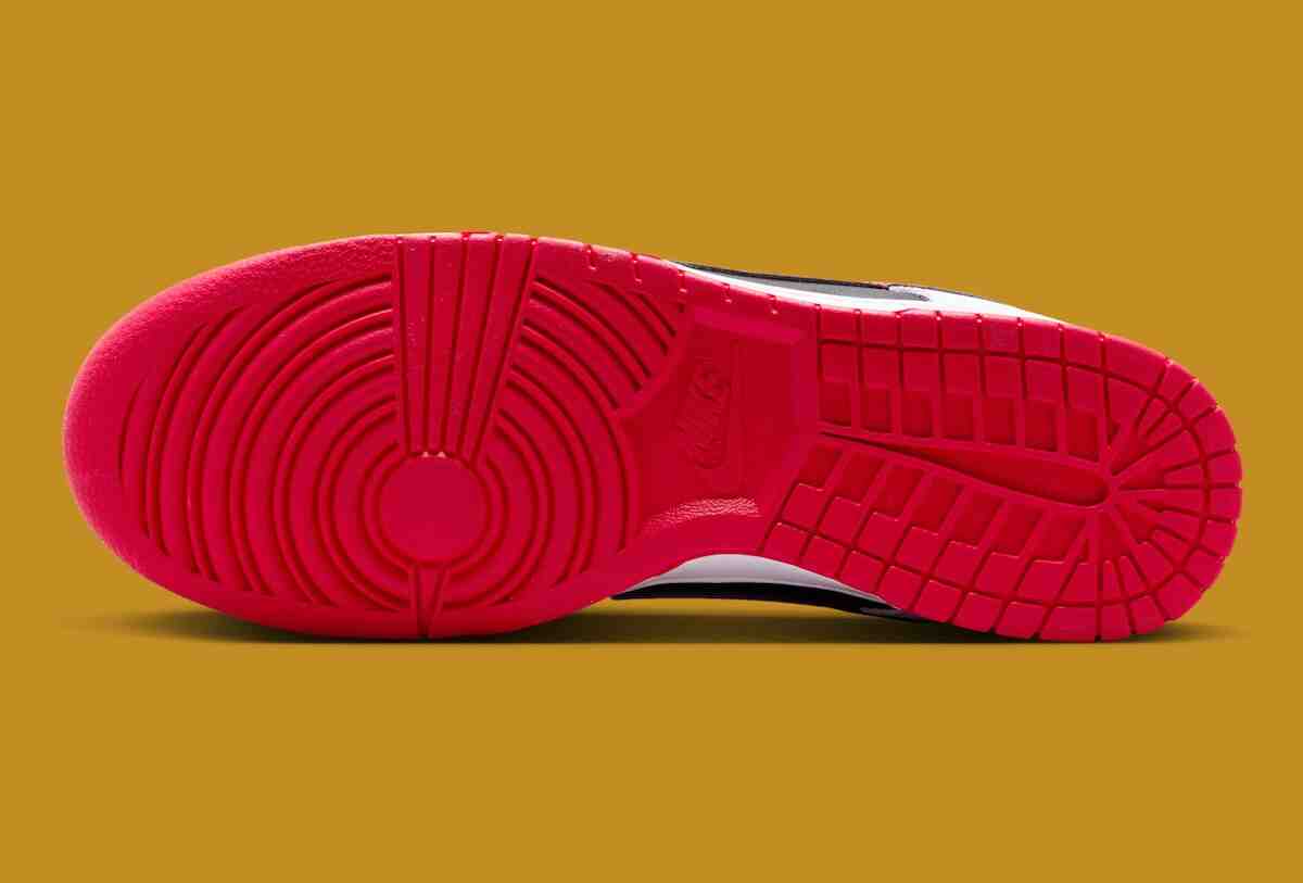 耐克 Dunk Low 復古風 "黑色/大學紅 "將熟悉的色彩搭配帶回身邊 Nike Dunk Low, Nike - 耐克 Dunk Low 復古風 "黑色/大學紅 "將熟悉的色彩搭配帶回身邊