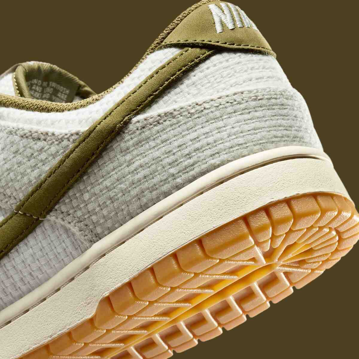 Nike Dunk Low, Nike - 耐克 Dunk Low Retro SE "Light Bone/Pilgrim"（淺骨色/朝聖者色）以質感十足的新造型脫穎而出