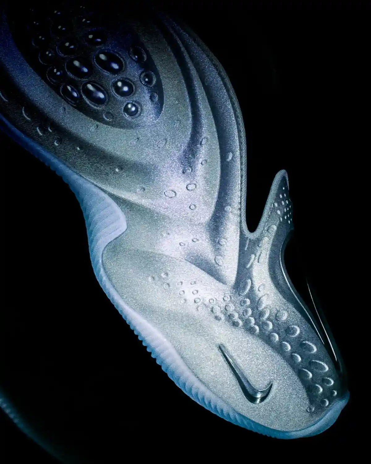 耐克 First Sight 系列推出黑色、幻影和暗影系列 Nike First Sight Noir, Nike First Sight, Nike - 耐克 First Sight 系列推出黑色、幻影和暗影系列