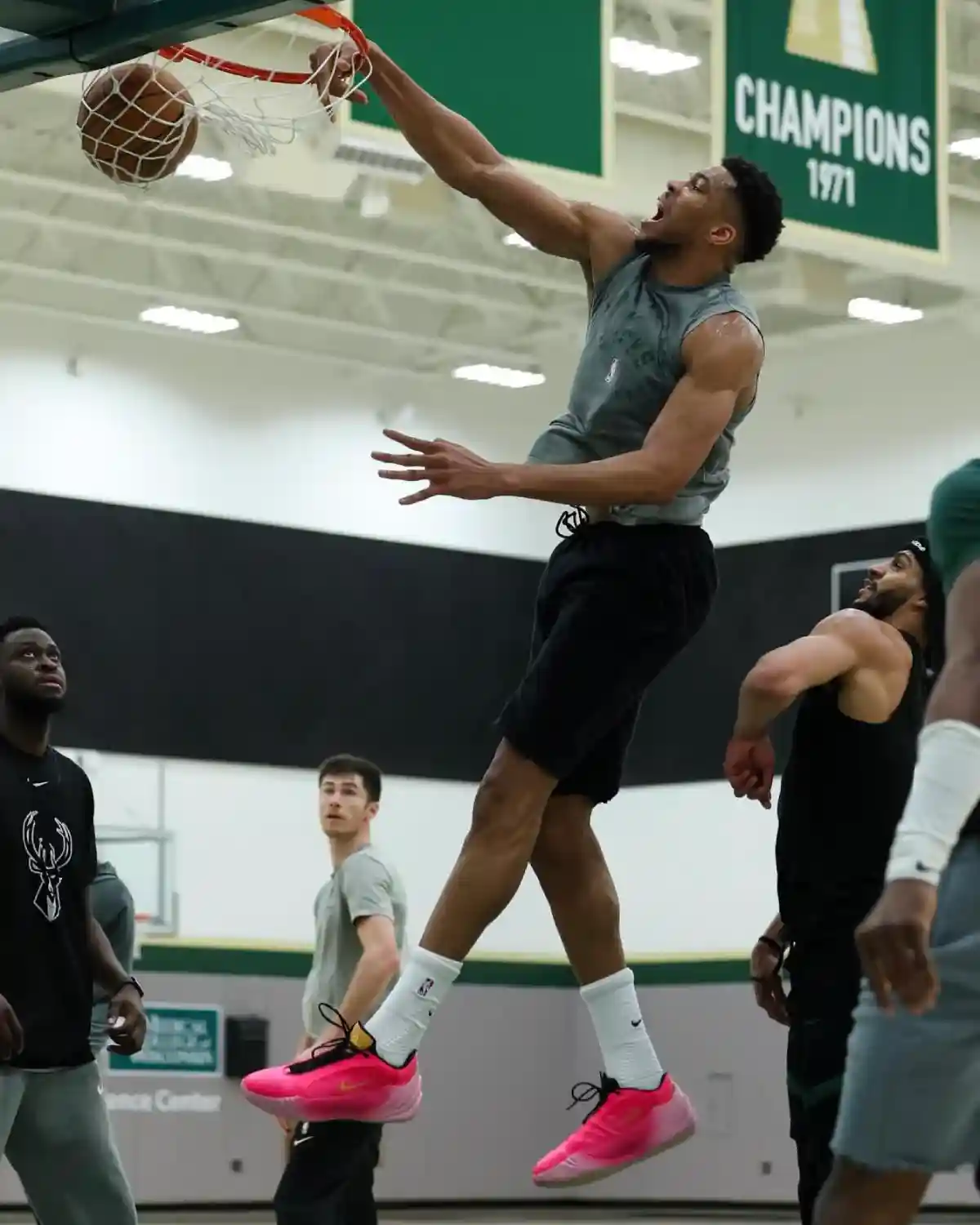 耐克吉安尼斯 Freak 8 於 8 月 1 日發佈 Nike Giannis Freak 8, Nike, Giannis Antetokounmpo - 耐克吉安尼斯 Freak 8 於 8 月 1 日發佈