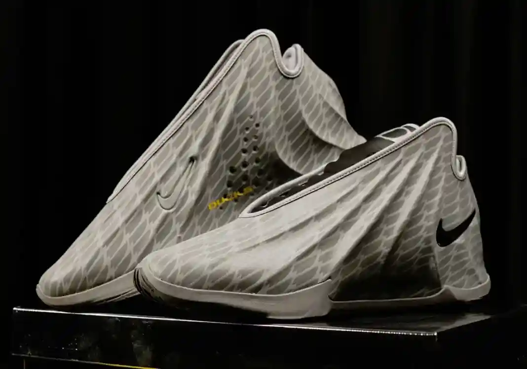 Oregon Ducks, Nike GT Future, Nike - 耐克 GT Future "俄勒岡鴨隊 "在瘋狂三月前亮相