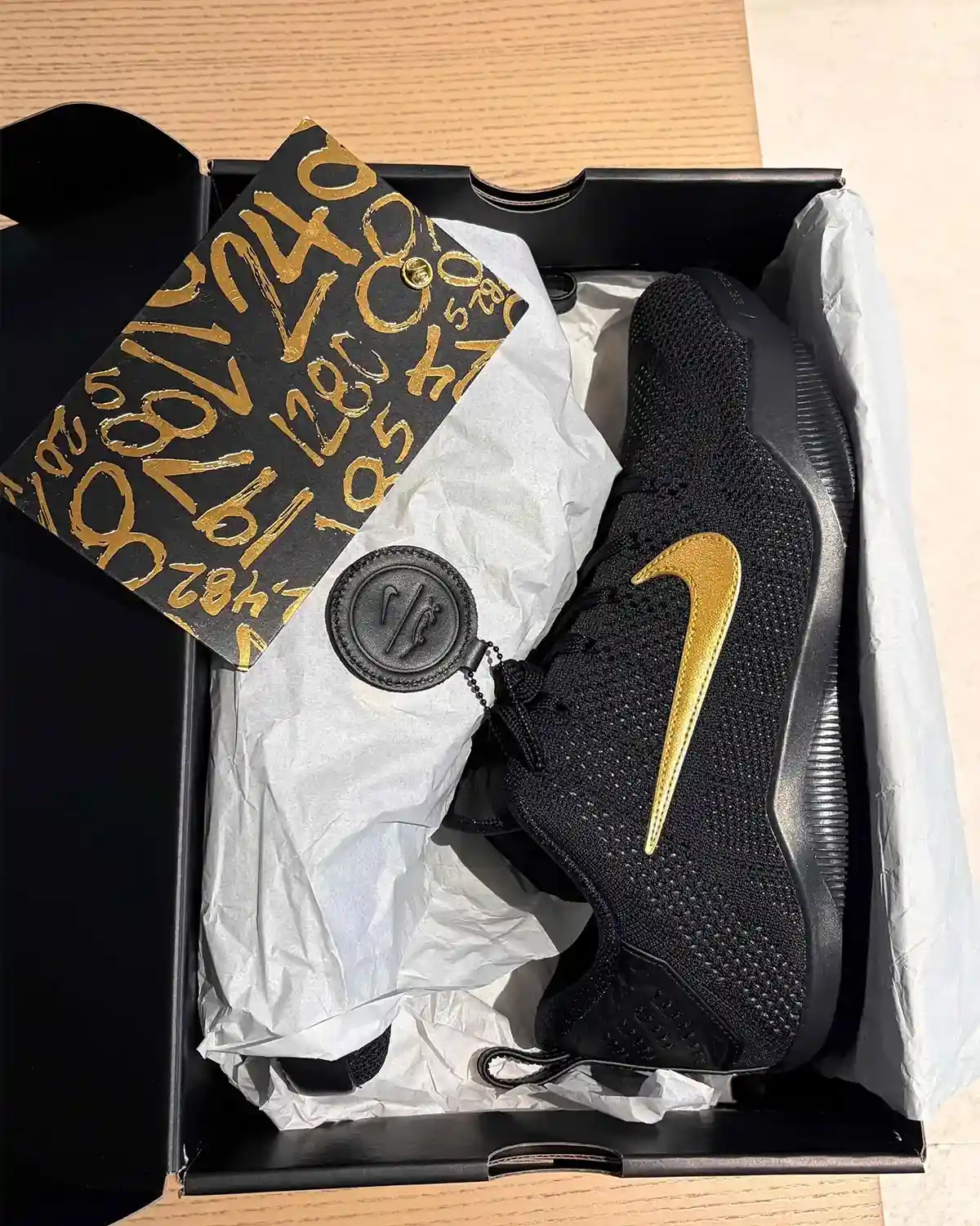 耐克推出 Kobe 11 Elite Protro "Fade To Black "鞋款,向科比的最後一場比賽致敬 Nike Kobe 11 Protro, Nike Kobe 11, Nike, NBA - 耐克推出 Kobe 11 Elite Protro "Fade To Black "鞋款,向科比的最後一場比賽致敬