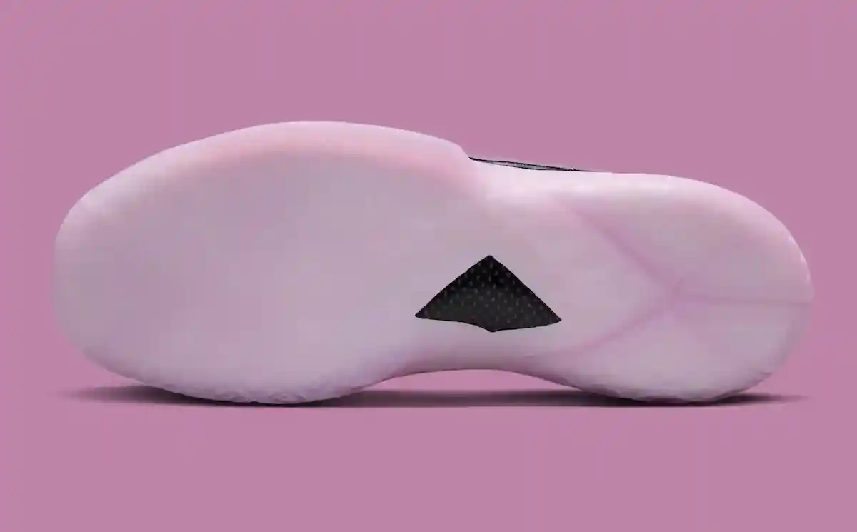 耐克科比 3 Low Protro "粉紅石英 "3 月 13 日發佈 Nike Kobe 3 Protro, Nike Kobe 3 Low, Nike Kobe 3, Nike, NBA - 耐克科比 3 Low Protro "粉紅石英 "3 月 13 日發佈